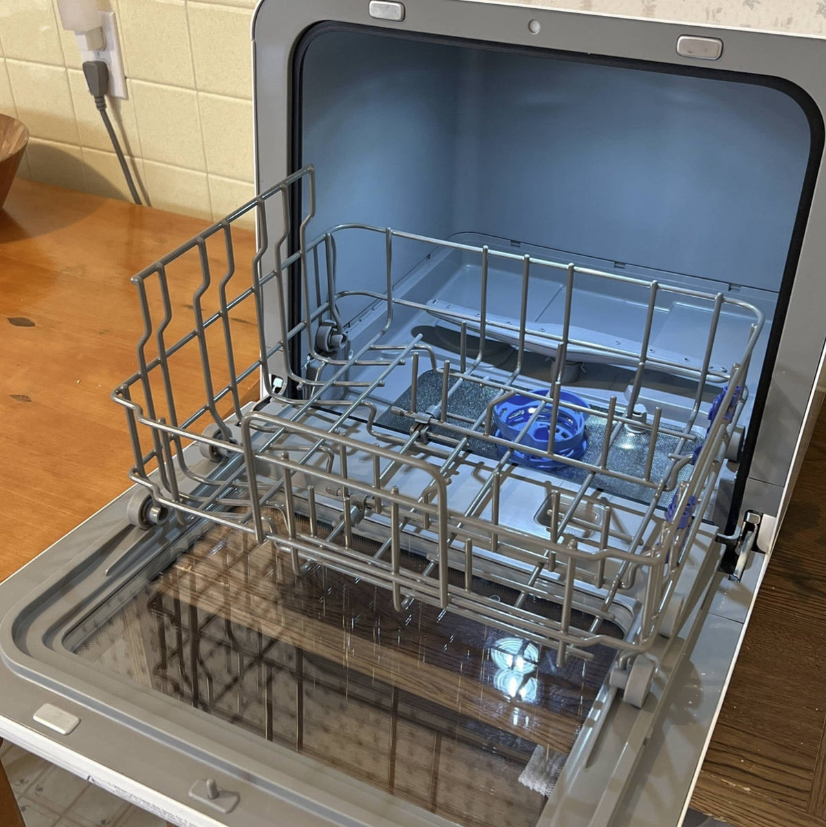 Compact Countertop Dishwasher